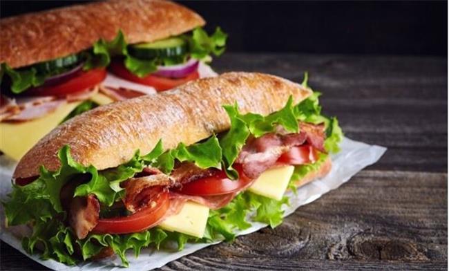 subway-sandwich store